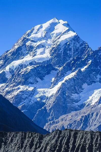 Close up of Mount Cook, the highest mountain in New Zealand, UNESCO World Heritage Site, South Island, New Zealand, Pacific