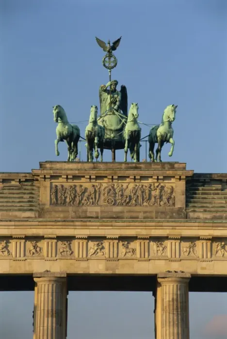 Framed Print : Close-up of the Quadriga atop the Brandenburg Gate Framed Print : Close-up of the Quadriga atop the Brandenburg Gate