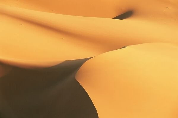Close-up of sand dunes in Erg Chebbi sand sea