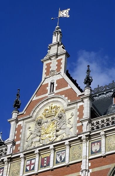 Detail of coats of arms on the facade of the Central Station