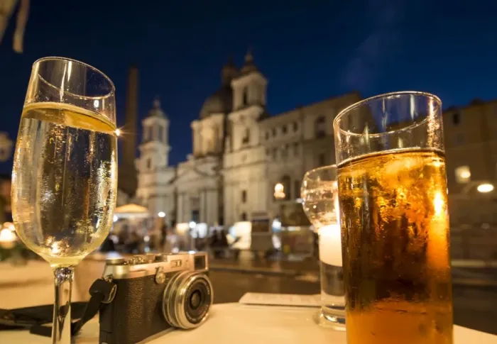 Framed Print : Cocktails on a restaurant table, Piazza Navona, Rome, Lazio, Italy, Europe Framed Print : Cocktails on a restaurant table, Piazza Navona, Rome, Lazio, Italy, Europe