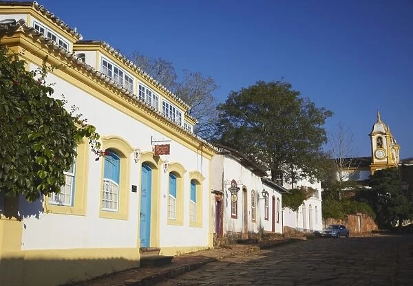 Colonial buildings and Matriz de Santo Antonio Church, Tiradentes, Minas Gerais, Brazil, South America