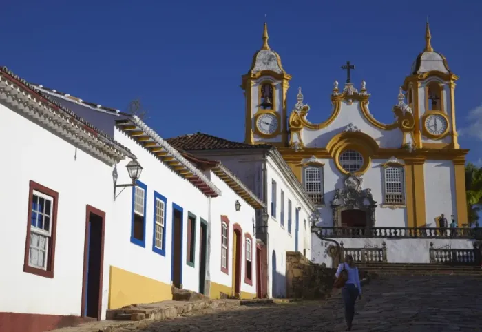 Framed Print : Colonial houses and Matriz de Santo Antonio Church, Tiradentes, Minas Gerais, Brazil, South America Framed Print : Colonial houses and Matriz de Santo Antonio Church, Tiradentes, Minas Gerais, Brazil, South America
