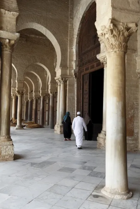 Framed Print : Colonnade bordering the courtyard of the Great Mosque Okba, UNESCO World Heritage Site Framed Print : Colonnade bordering the courtyard of the Great Mosque Okba, UNESCO World Heritage Site