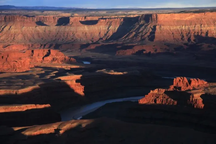 Framed Print : The Colorado River makes a huge S-bend under Deadhorse Point, a famous viewpoint across Canyonlands National Park, near Moab, Utah, United States of America Framed Print : The Colorado River makes a huge S-bend under Deadhorse Point, a famous viewpoint across Canyonlands National Park, near Moab, Utah, United States of America