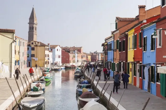 Framed Print : Colored houses on the island of Burano, Venice, Veneto, Italy, Europe Framed Print : Colored houses on the island of Burano, Venice, Veneto, Italy, Europe