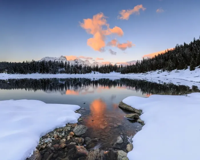 Framed Print : The colors of dawn on the snowy peaks and woods reflected in Lake Palu, Malenco Valley Framed Print : The colors of dawn on the snowy peaks and woods reflected in Lake Palu, Malenco Valley