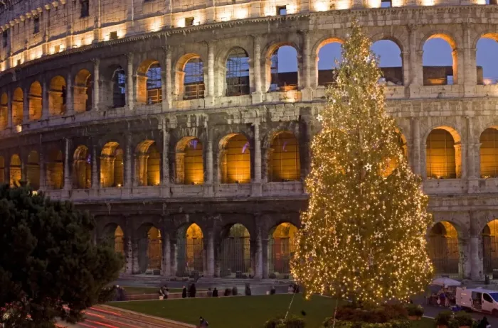 Framed Print : Colosseum at Christmas time, Rome, Lazio, Italy, Europe Framed Print : Colosseum at Christmas time, Rome, Lazio, Italy, Europe