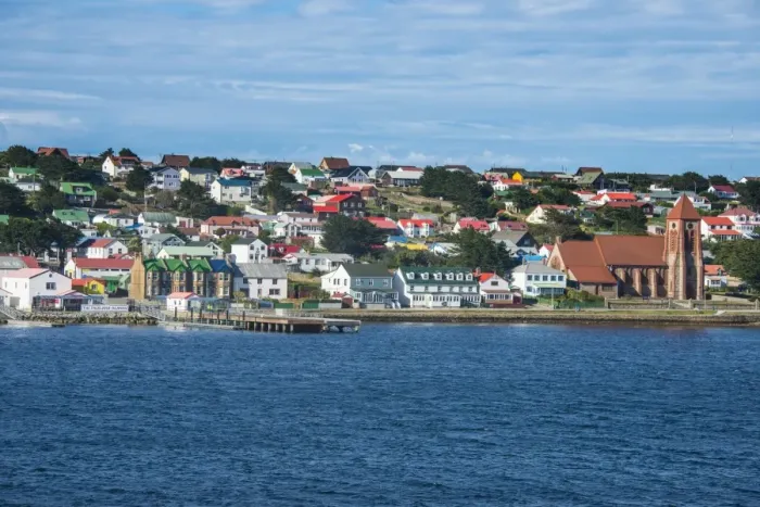 Framed Print : Colourful houses, Stanley, capital of the Falkland Islands, South America Framed Print : Colourful houses, Stanley, capital of the Falkland Islands, South America