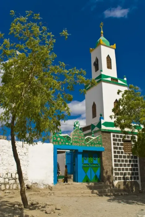 Framed Print : Colourful mosque in a little village in the Republic of Djibouti, Africa Framed Print : Colourful mosque in a little village in the Republic of Djibouti, Africa
