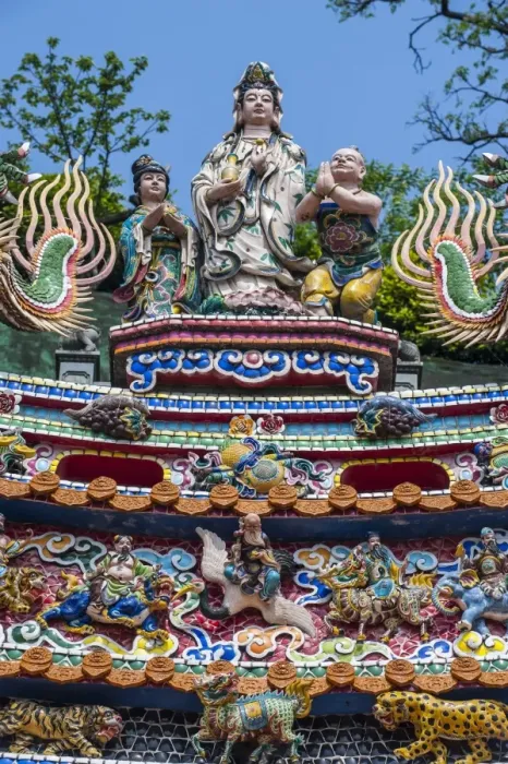 Framed Print : Colourful ornamented roof, Guandu Temple, Guandu, Taipeh, Taiwan, Asia Framed Print : Colourful ornamented roof, Guandu Temple, Guandu, Taipeh, Taiwan, Asia