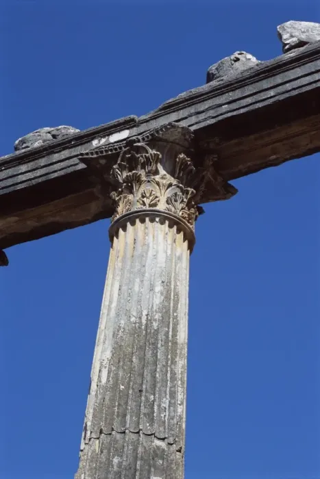 Framed Print : Detail of column at archaeological site Framed Print : Detail of column at archaeological site