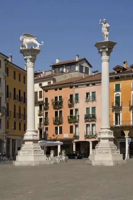 Framed Print : The columns of the Venice Lion and St. Theodore in the Piazza dei Signori Framed Print : The columns of the Venice Lion and St. Theodore in the Piazza dei Signori