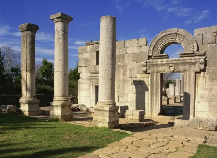 Framed Print : Columns, walls and door with arch in the 2nd Temple Synagogue at Kfar Baram in Upper Galilee