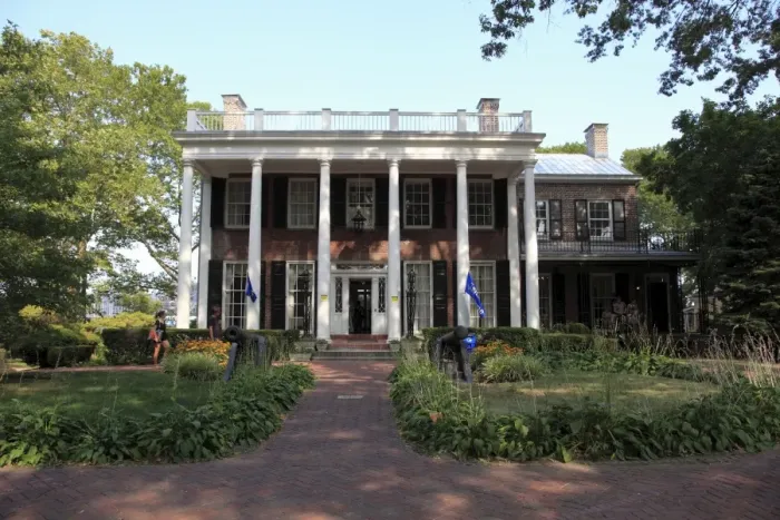 Framed Print : Commanding Officers Quarters, Governors Island, Park, National Historic Landmark District Framed Print : Commanding Officers Quarters, Governors Island, Park, National Historic Landmark District