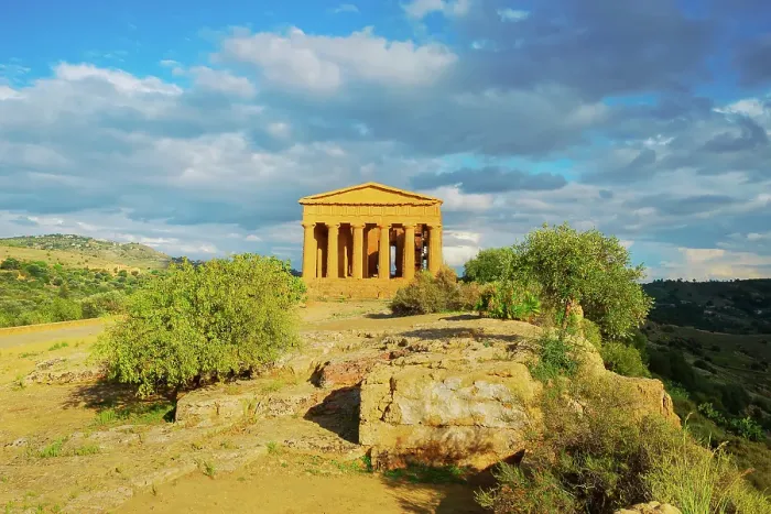 Framed Print : Concordia temple, Valley of Temples, Agrigento, UNESCO, Sicily, Italy Framed Print : Concordia temple, Valley of Temples, Agrigento, UNESCO, Sicily, Italy