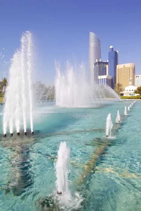 Framed Print : Contemporary architecture and Al Markaziyah Gardens and Fountain, Abu Dhabi, United Arab Emirates, Middle East Framed Print : Contemporary architecture and Al Markaziyah Gardens and Fountain, Abu Dhabi, United Arab Emirates, Middle East