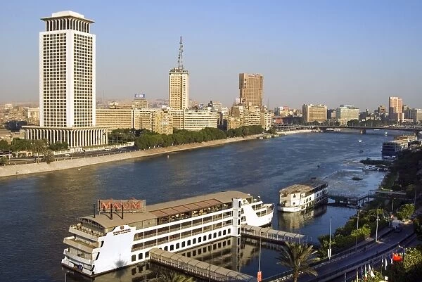 Corniche El Nil, Nile River, Cairo, Egypt, North Africa, Africa