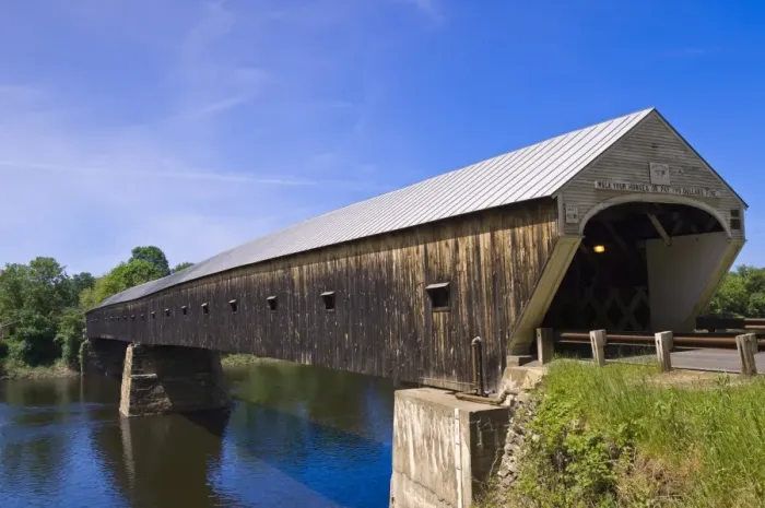 Framed Print : Cornish Windsor covered bridge spans the Connecticut River between Vermont Framed Print : Cornish Windsor covered bridge spans the Connecticut River between Vermont