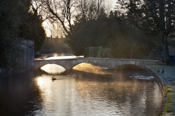 Framed Print : Cotswold stone bridge over River Windrush in mist, Bourton-on-the-Water, Cotswolds Framed Print : Cotswold stone bridge over River Windrush in mist, Bourton-on-the-Water, Cotswolds