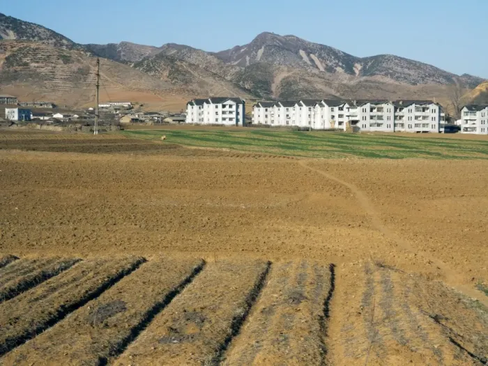 Framed Print : Countryside between Kaesong and Pyongyang, Democratic Peoples Republic of Korea (DPRK), North Korea, Asia Framed Print : Countryside between Kaesong and Pyongyang, Democratic Peoples Republic of Korea (DPRK), North Korea, Asia