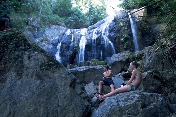Couple at Argyle waterfall