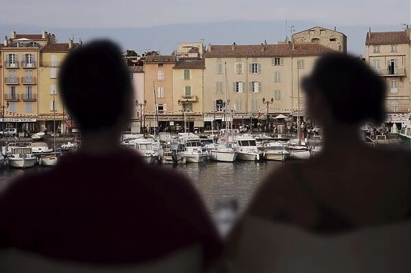 Couple in harbour side cafe bar, St. Tropez, Var, Provence, Cote d Azur