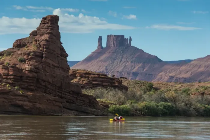 Framed Print : Couple kayaking down the Colorado River, Castle Valley near Moab, Utah, United States of America, North America Framed Print : Couple kayaking down the Colorado River, Castle Valley near Moab, Utah, United States of America, North America