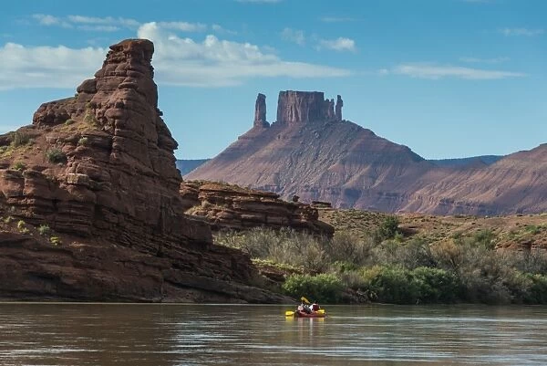 Couple kayaking down the Colorado River, Castle Valley near Moab, Utah, United States of America, North America