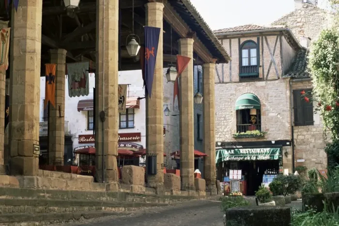 Framed Print : Covered market and restaurant in the Ville Haute, Cordes-sur-Ciel, Tarn Framed Print : Covered market and restaurant in the Ville Haute, Cordes-sur-Ciel, Tarn