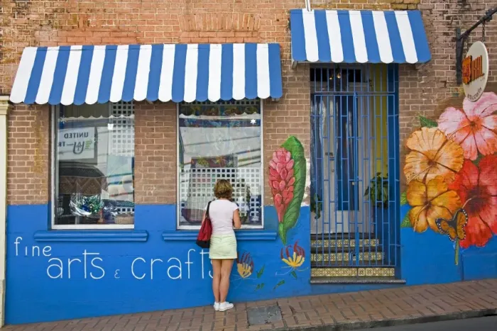 Framed Print : Craft store on Young Street, St Framed Print : Craft store on Young Street, St