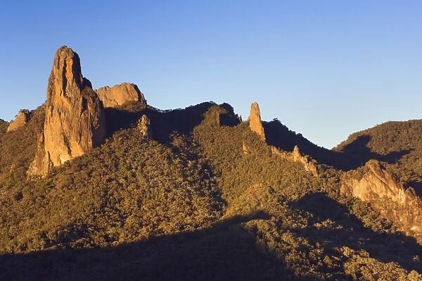 Crater Bluff and Breadknife from Macha Tor, Warrumbungle National Park