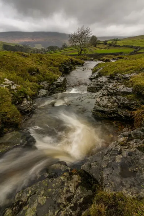 Framed Print : Cray, Wharfedale, Yorkshire Dales, Yorkshire, England, United Kingdom, Europe Framed Print : Cray, Wharfedale, Yorkshire Dales, Yorkshire, England, United Kingdom, Europe