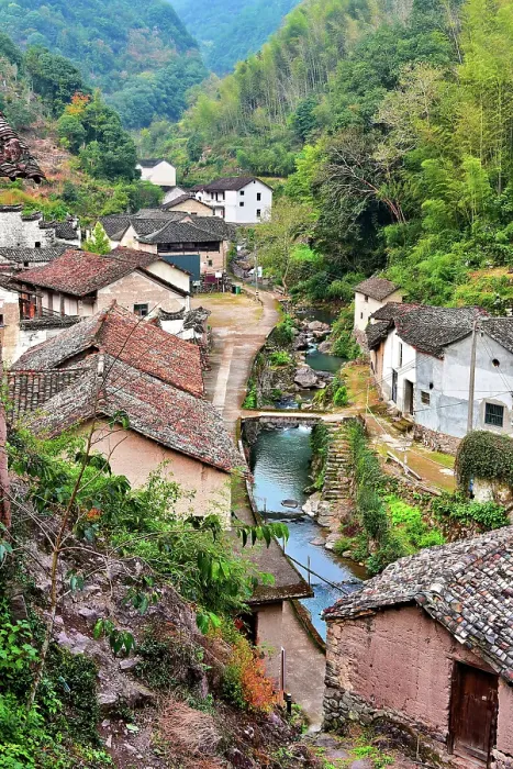 Framed Print : Creek running through the picturesque ancient Shanxiabao village, 800 years old, Wuyi County, Jinhua City, Zhejiang Province, China Framed Print : Creek running through the picturesque ancient Shanxiabao village, 800 years old, Wuyi County, Jinhua City, Zhejiang Province, China