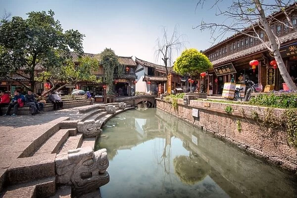 Creek at Square Market in Lijiang, Yunnan, China, Asia