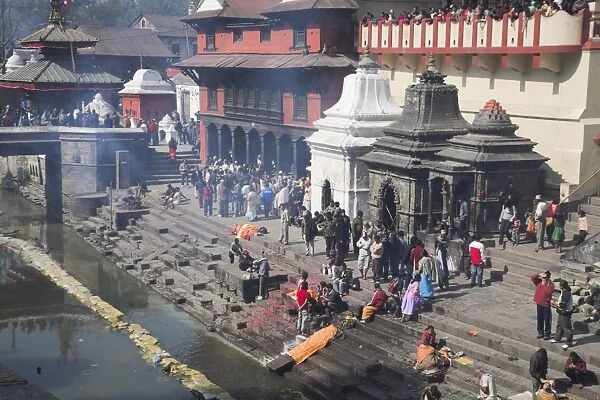 Cremation ceremony on banks of Bagmati River at Shivaratri festival