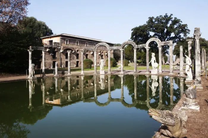 Framed Print : The Crocodile in the Canopus pool, Villa Adriana (Hadrians Villa) Framed Print : The Crocodile in the Canopus pool, Villa Adriana (Hadrians Villa)