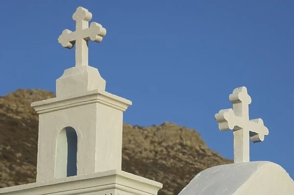 Crosses on top of small white chapel on the road to Kato Zakros