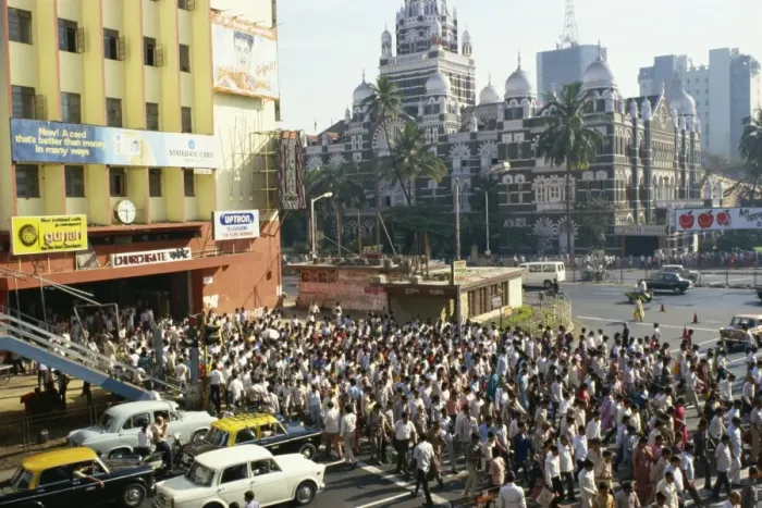 Framed Print : Crowds on crossing Framed Print : Crowds on crossing