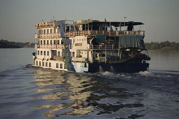 Cruise boat on the Nile, Egypt, North Africa, Africa