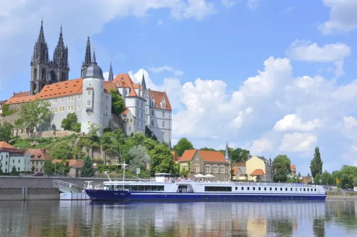 Framed Print : Cruise ship on the Elbe before the Albrechtsburg in Meissen, Saxony, Germany, Europe Framed Print : Cruise ship on the Elbe before the Albrechtsburg in Meissen, Saxony, Germany, Europe