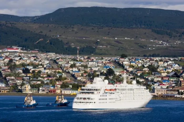 Framed Print : Cruise ship in Punta Arenas Port, Magallanes Province, Patagonia, Chile, South America Framed Print : Cruise ship in Punta Arenas Port, Magallanes Province, Patagonia, Chile, South America