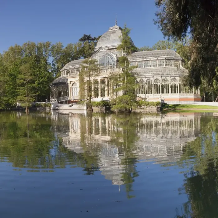 Framed Print : Crystal Palace (Palacio de Cristal), Retiro Park, Parque del Buen Retiro, Madrid Framed Print : Crystal Palace (Palacio de Cristal), Retiro Park, Parque del Buen Retiro, Madrid