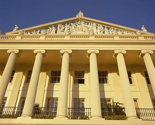 Cumberland Terrace, designed by John Nash in the 19th century, Regents Park