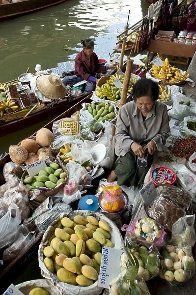 Damnoen Saduak Floating Market, Bangkok, Thailand, Southeast Asia, Asia