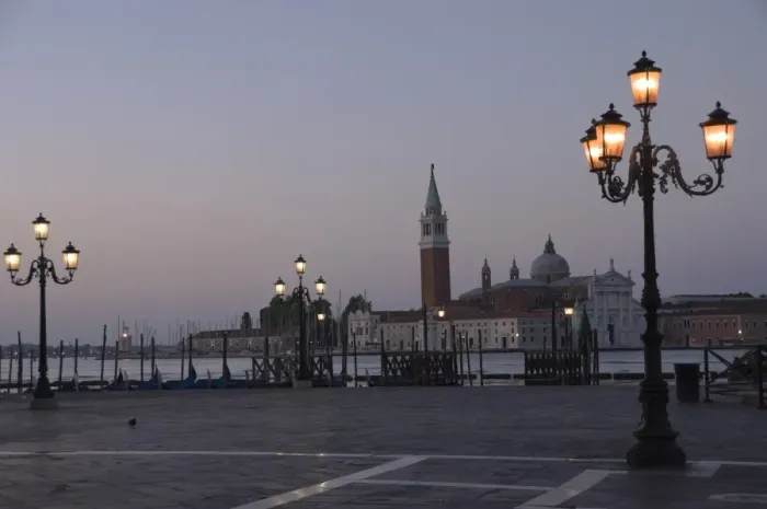 Framed Print : Dawn light on San Giorgio Maggiore, Venice, UNESCO World Heritage Site Framed Print : Dawn light on San Giorgio Maggiore, Venice, UNESCO World Heritage Site