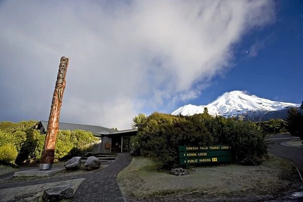 Dawson Falls visitor centre with Maori totem