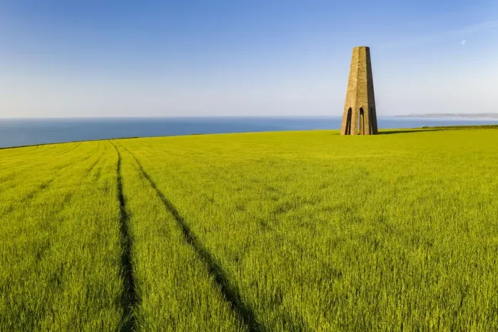 Framed Print : The Daymark, an octagonal day beacon near Dartmouth, Devon, England, United Kingdom