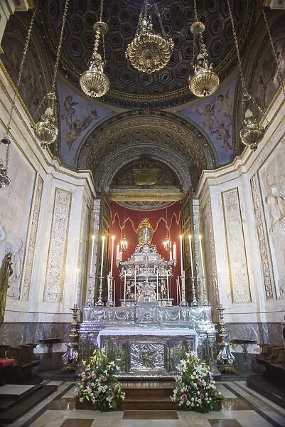 Decorated altar in Palermo Cathedral (Duomo di Palermo), Palermo, Sicily, Italy, Europe