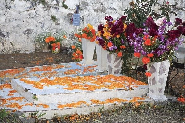 Decorated graves, Cemetery, Janitzio Island, Day of the Dead, Lake Patzcuaro